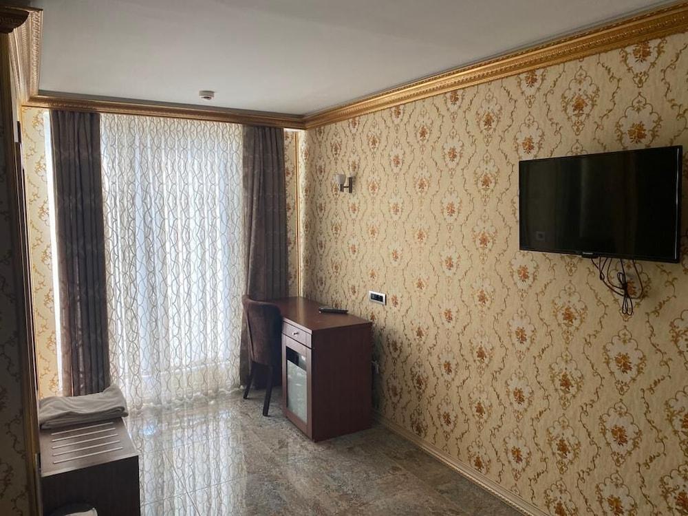 Grand Merin Airport Hotel Istanbul Exterior foto